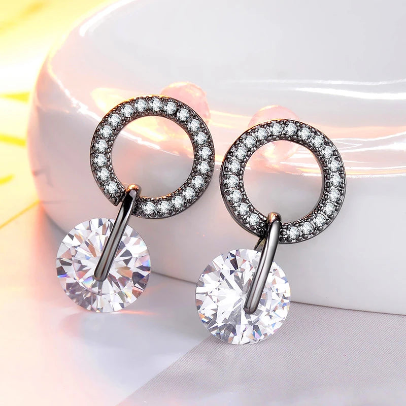 Huitan Koreanische Partysu Stil Brillante Zirkonia Frauen Tropfen Ohrringe 4 Farben Einfache Stilvolle Weibliche Zarte Ohrring Schmuck