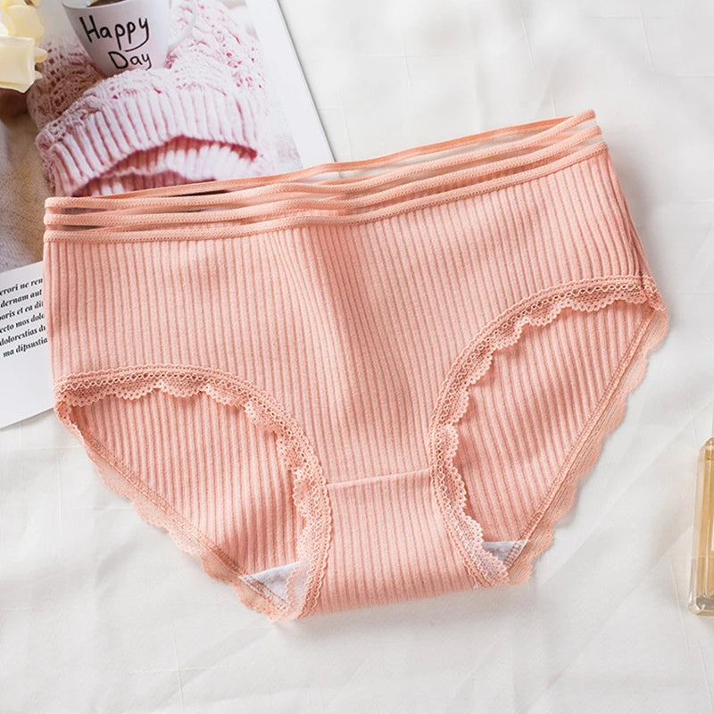 2026 beliebte Weibliche Kurze Mid-taille Spitze Hohl Dame Unterwäsche Sexy Gewinde Unterhose Baumwolle Tuch Trend Frauen Einfache Höschen