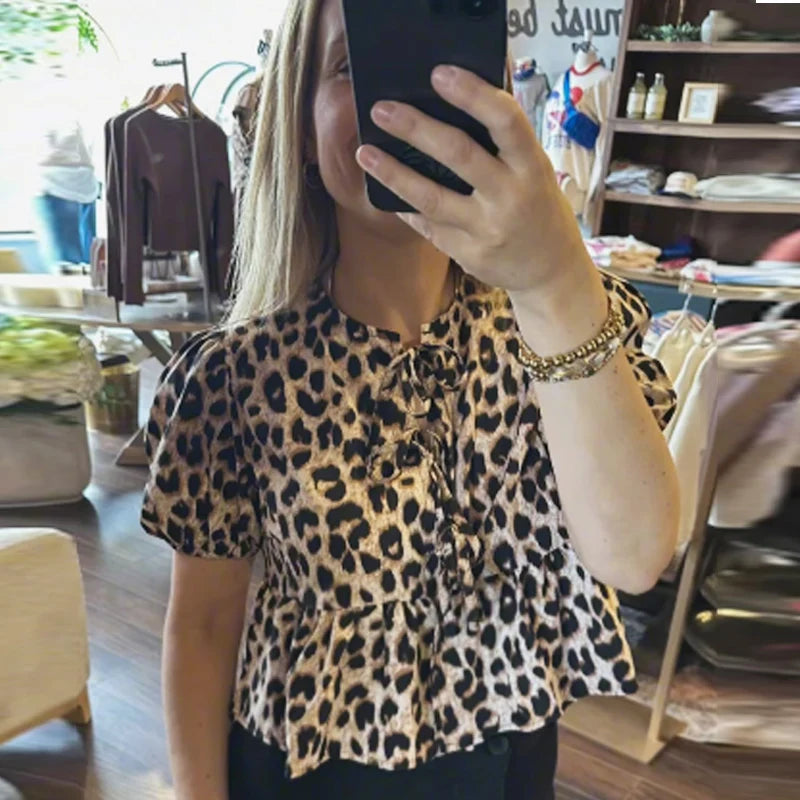HXAO Crop Bow Bluse Damen-Hemd, Herbst 2022, lockeres schwarz-weißes Leoparden-Hemd, modische Ausschnitte, Schnür-Puff-Kurzarmhemden