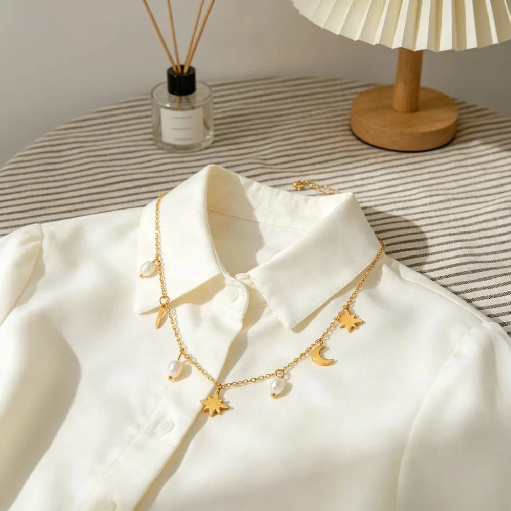 Elegante 18K Vergoldete Edelstahl Stern- und Mond-Anhänger Halskette mit Französischem Stil Zarter Perlenschmuck für Süße Mädchen