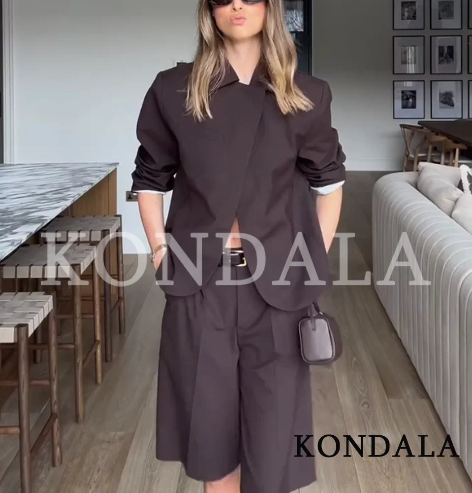 KONDALA Trendiges Pendler-Blazer-Shorts-Set für Damen Eleganter Brauner Blazer, Cropped-Hose 2026 Frühling Sommer Schickes High-Street-Hosen-Set