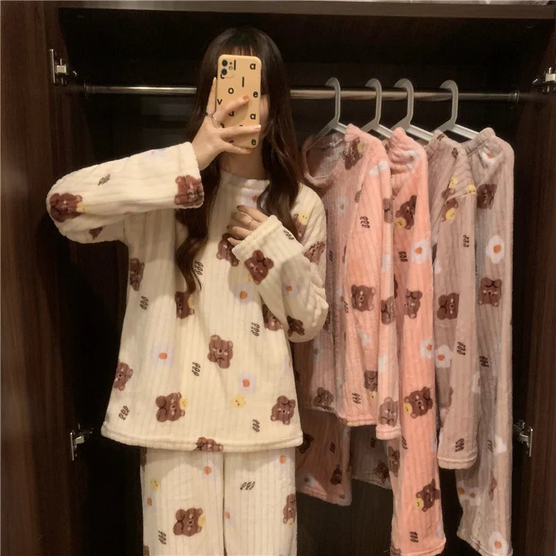 Herbst-Winter-Nachtwäsche, zweiteiliges Set, bezaubernder Pyjama aus pfirsichfarbenem Korallen-Flanell, modische warme Loungewear für Zuhause darüber hinaus