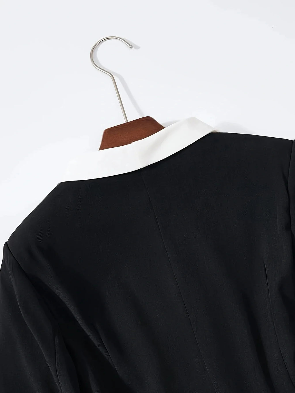 Damen-Blazer-Rock-Set mit Rüschen und Farbblock-Design, Französisches Nischendesign, Modischer Stil 2026