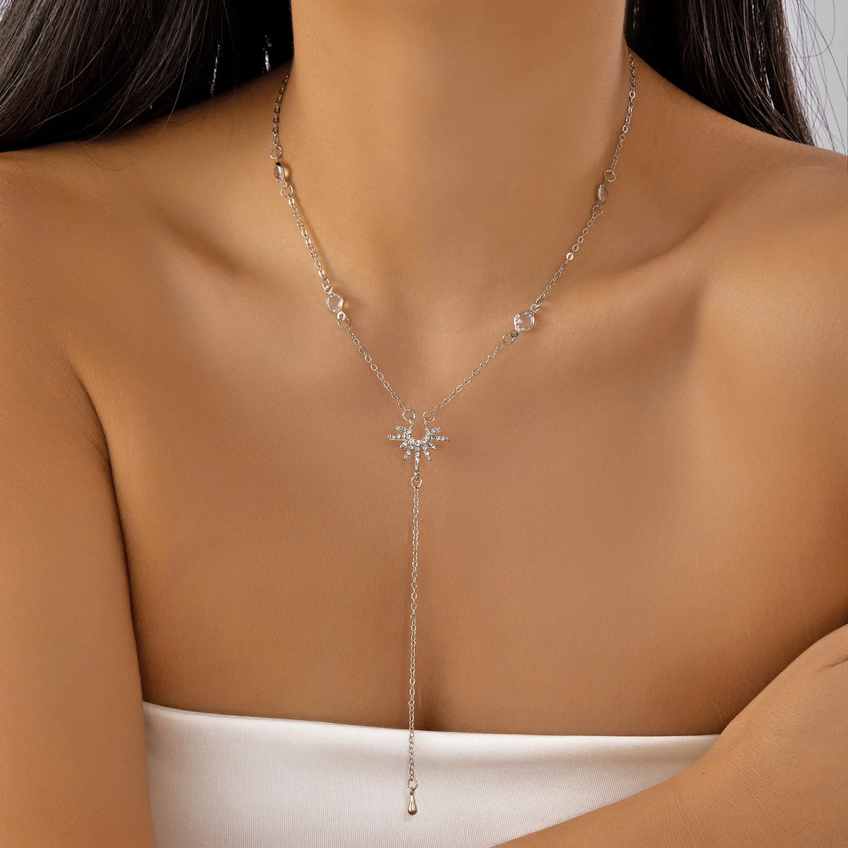 Vintage Mehrschichtige Sonnenscheiben-Anhänger Halsketten für Frauen und Mädchen, Edelstahl Dreischichtige Schlangenkette Halskette Schmuck Geschenke