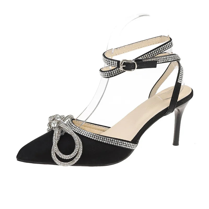 Bankettkleid, weiße High Heels, elegantes Temperamentkleid, Hochzeitsschuhe, Strass, spitze hohle Zehen, sexy Sandalen für Damen