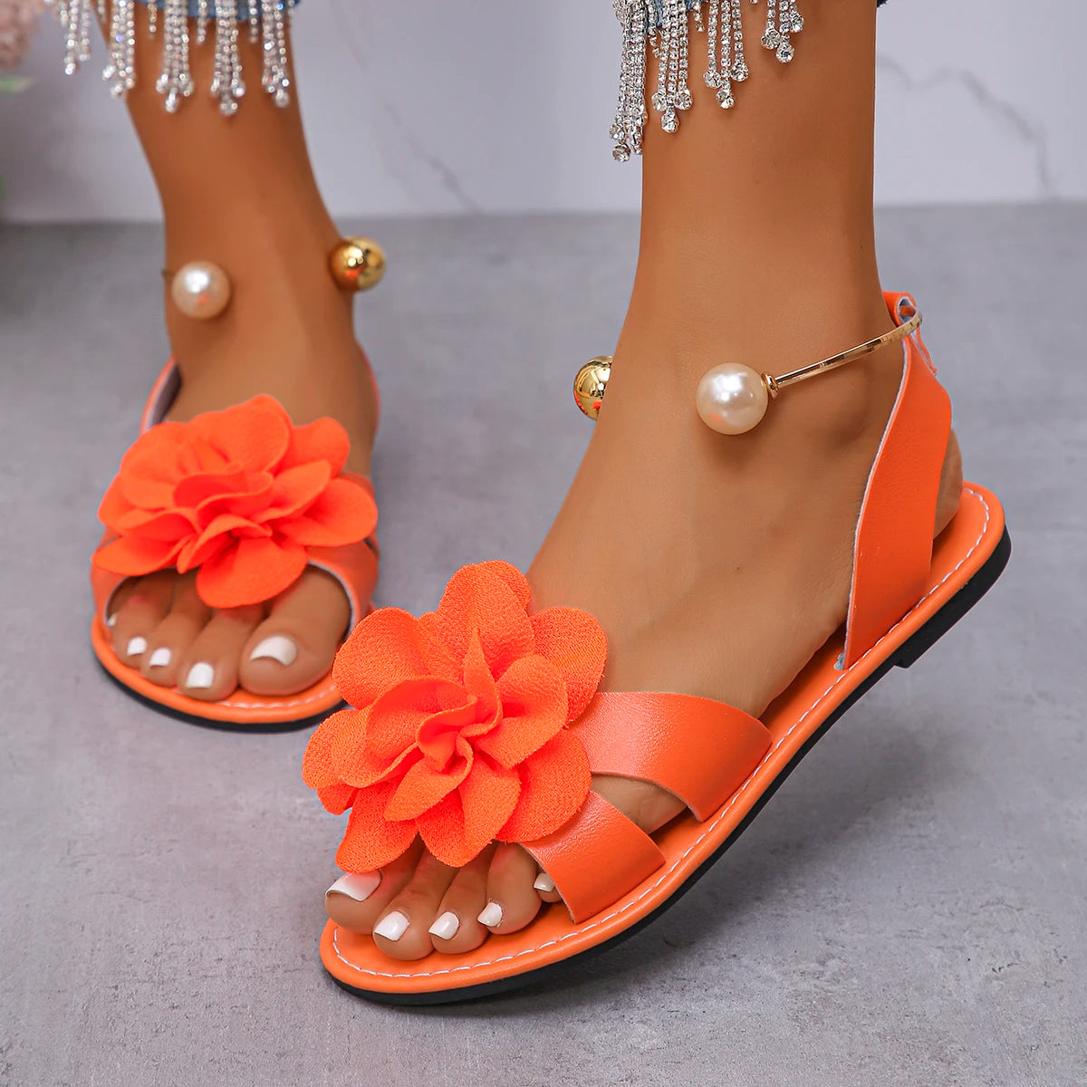 Flache Sandalen mit Blumenperlen-Dekor, Damen-Strandschuhe mit offenem Zehenbereich und Knöchelriemen