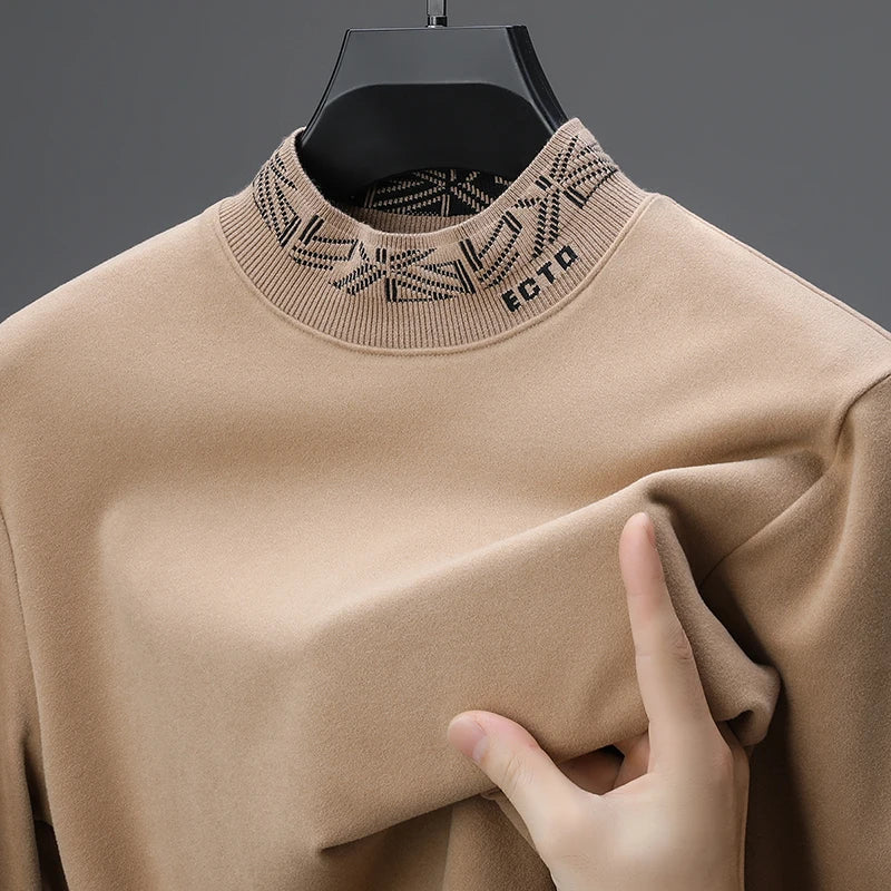 Hochwertiger Herren-Pullover aus Samt mit halbhohem Halsausschnitt, langärmelig, warmes T-Shirt, Herbst-Winter, modische Stickerei, lässiger Pullover