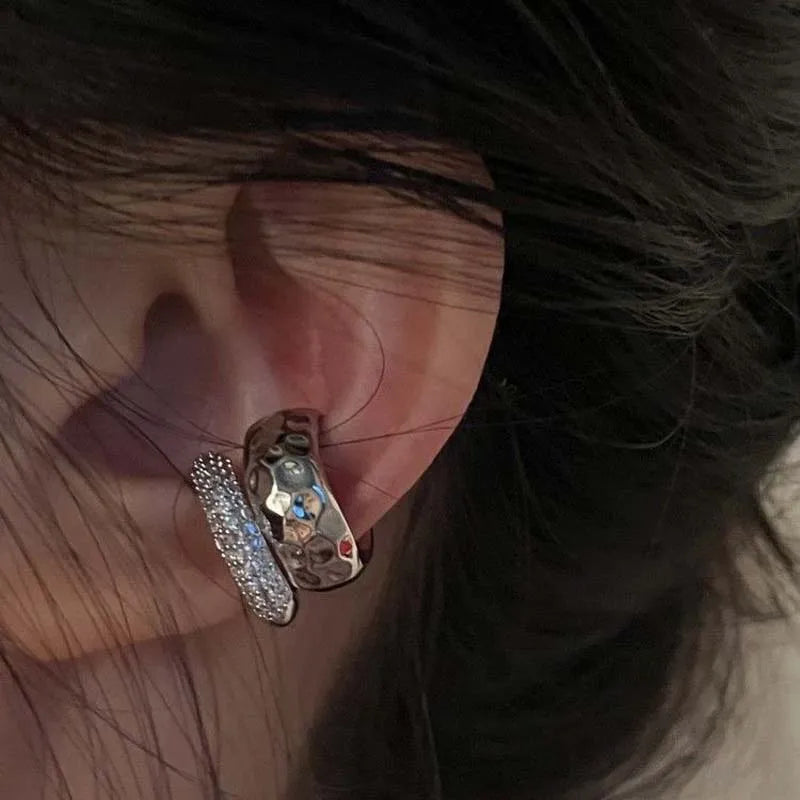 Modischer Zirkon Doppelschicht-Ohrclip Ohne Piercing 2026 Trendiger Punk Einzigartiger Metall Geometrischer Ohrclip für Damen Schmuck