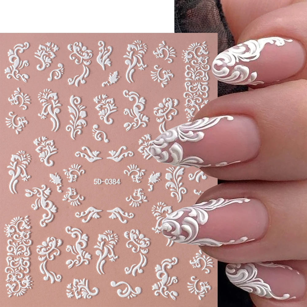 1 Stück 5D geprägte weiße Spitze Blume Nail Art Aufkleber Acryl Blumen Blatt Schmetterling Charme selbstklebende Schieber 10 * 8 cm Maniküre Aufkleber