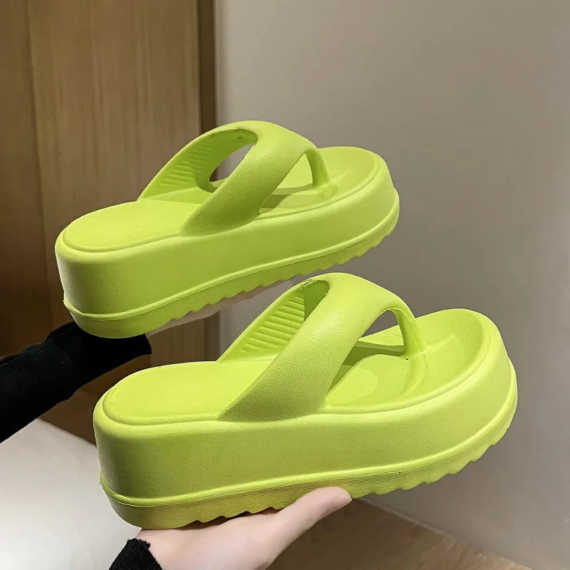 Kidmi Frauen Plattform Sandalen Frauen Flip-flops EVA Heels Sandalen Für Frauen Mode Strand Rutschen Outdoor Weiche Ferse Wolke hausschuhe