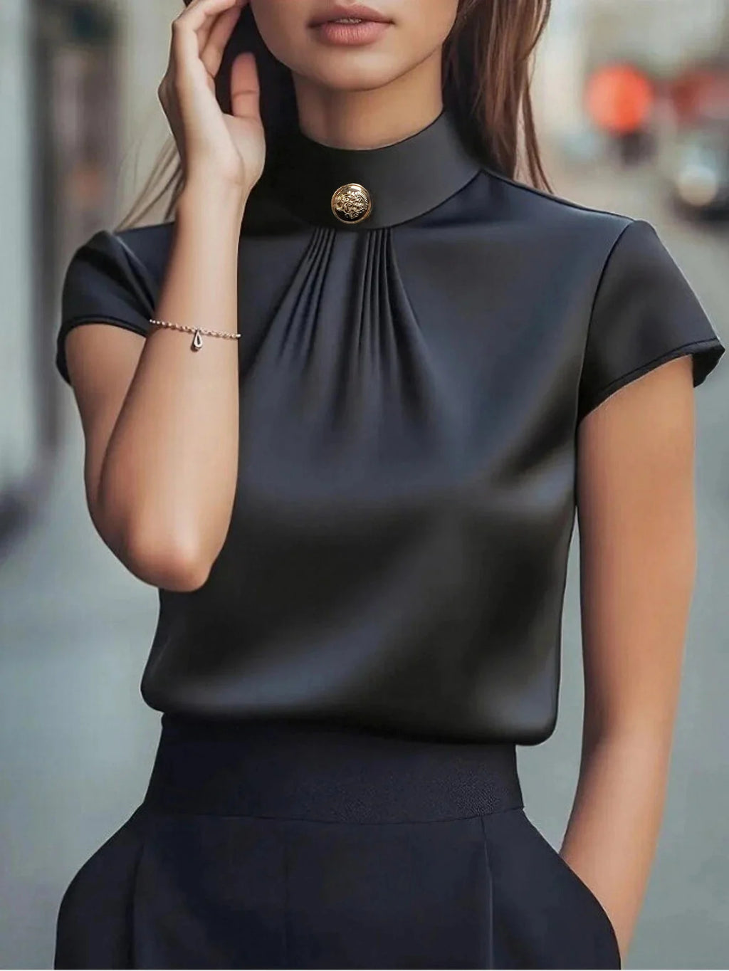 Damen Satin-Bluse mit Hohem Kragen, Kurzen Ärmeln, Plissiertem Knopfverschluss, Figurbetontes Elegantes Damenhemd für Frühling und Sommer, Büro-Oberteil