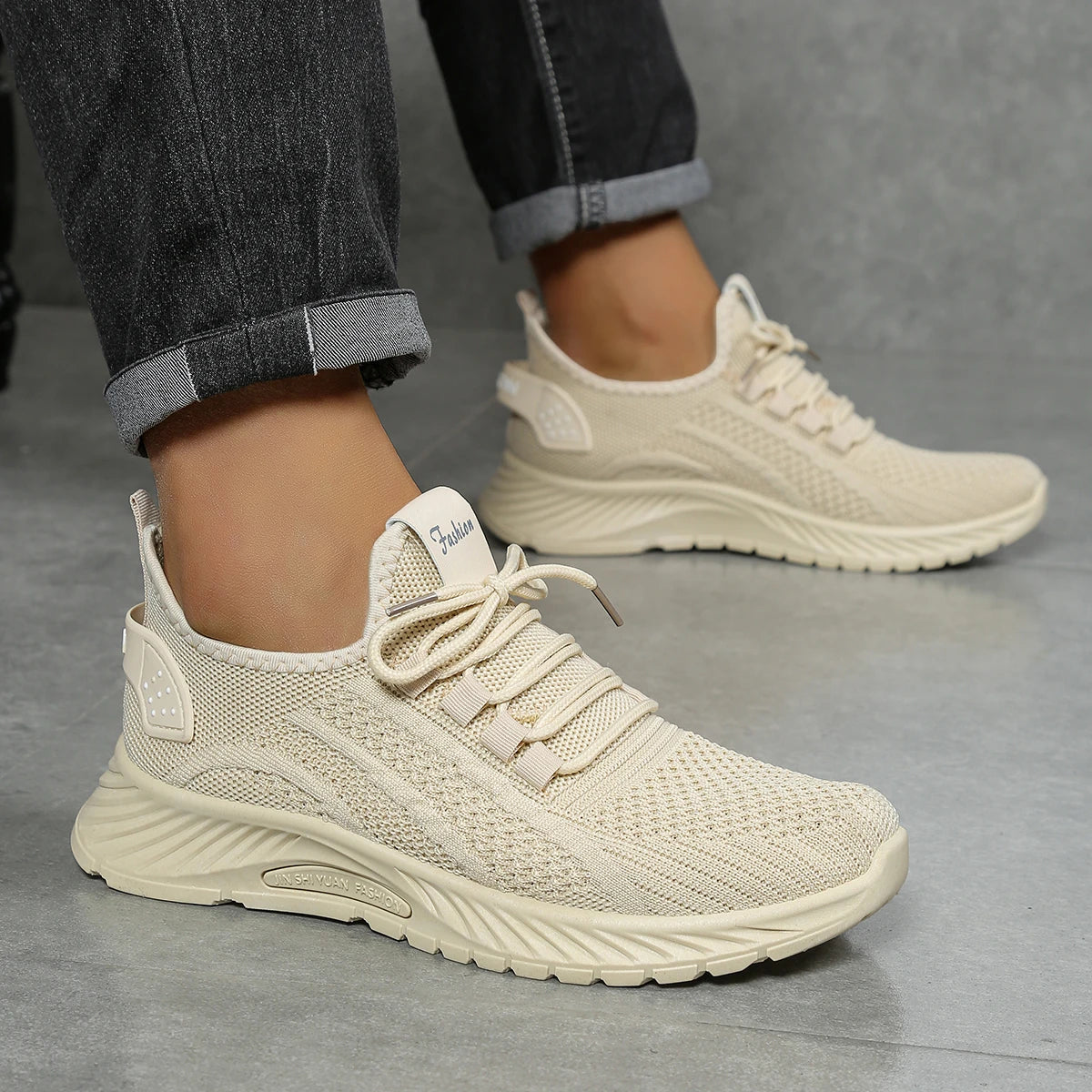 Sommer-Bestseller bei Damenschuhen: Die atmungsaktiven Feizhi Damen-Sportschuhe mit weicher Sohle verwandeln sich in lässige Sportschuhe