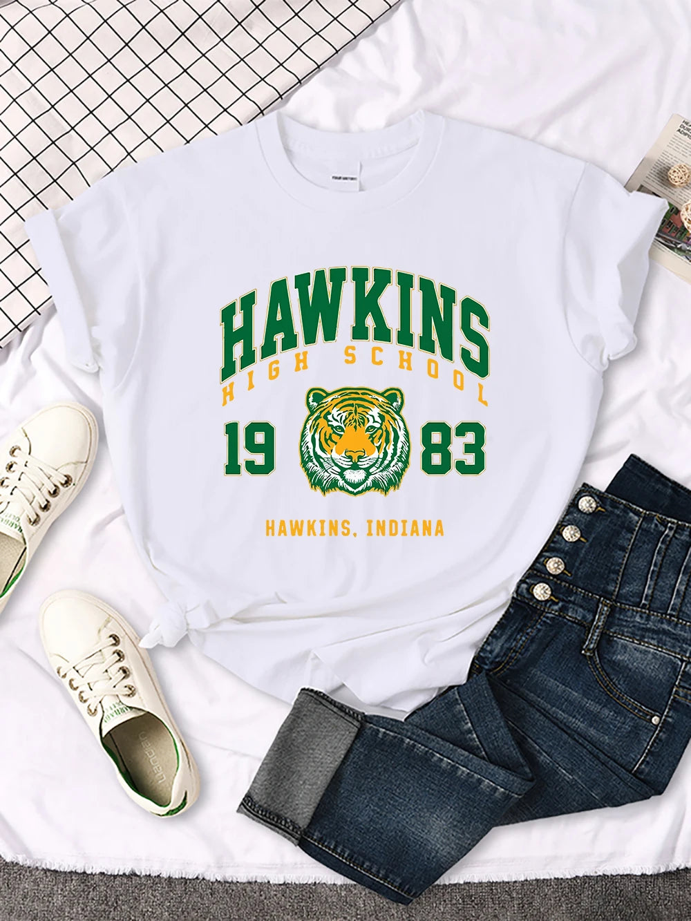 Hawkins High School 1983, bedrucktes Damen-T-Shirt, neue Harajuku-T-Shirts, Street-Fashion, Streetwear, lässige Rundhalsausschnitt-Kleidung