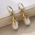 Damen Vintage Vergoldete Blumen-Ohrringe mit Imitationsperlen Eleganter Schmuck für Bankette und Jubiläen