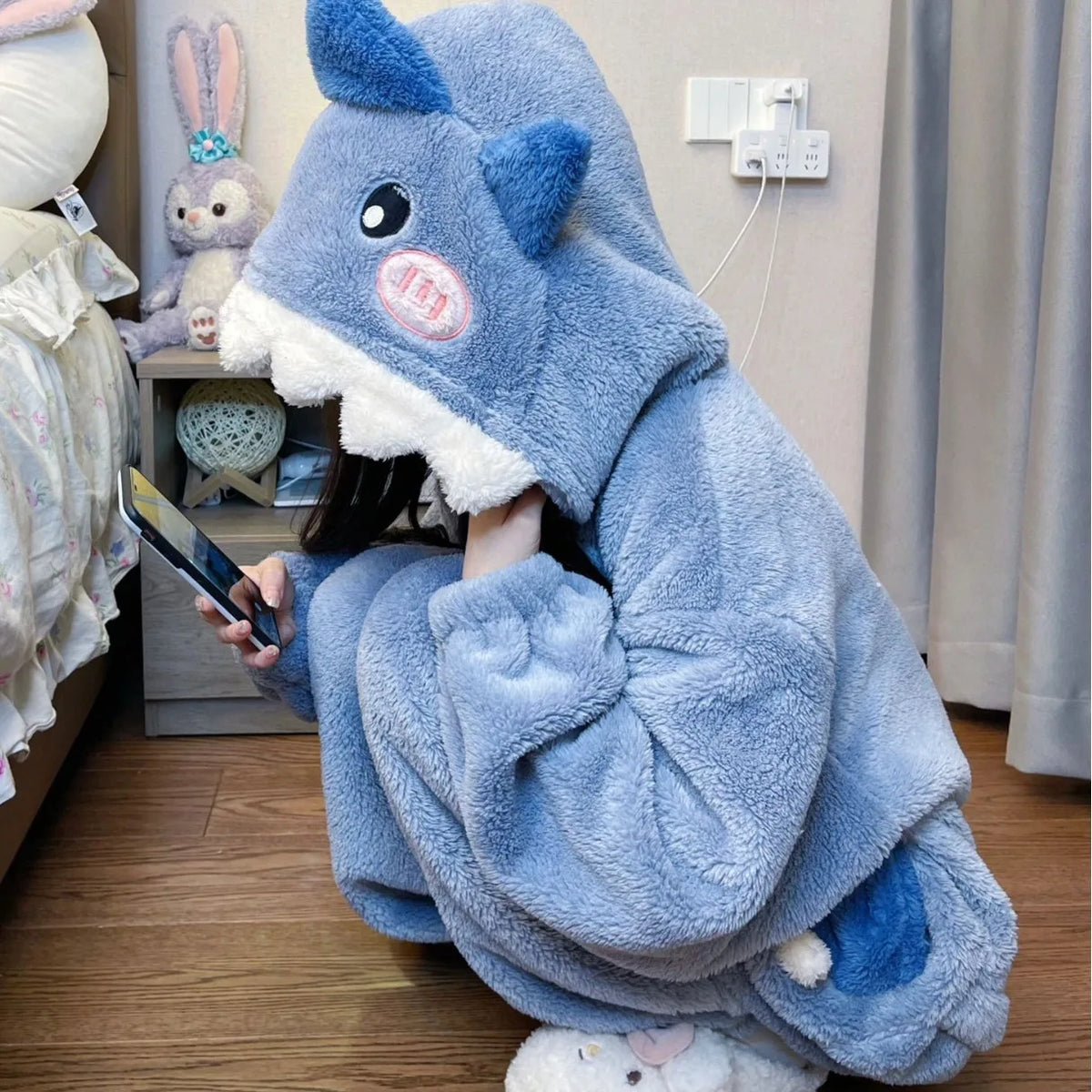 Cartoon niedlichen Hai Frauen Kapuze Nachtwäsche Kigurumi Einhorn Winter Cosplay Pyjama Overall weibliche Weihnachts feier Lounge wear