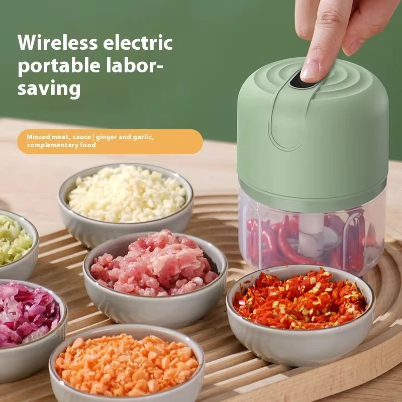 Elektrischer Knoblauchzerkleinerer 250ML, Küchenmixer, Haushalts-Knoblauchpresse, Schneidemaschine mit Zugvorrichtung für die Küche
