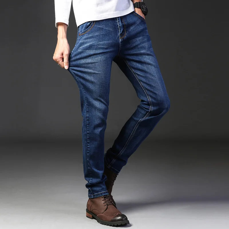 Wthinlee Neue Business-Herrenjeans Fleece Casual Gerade Geschnittene Stretch-Mode Klassische Blaue Schwarze Arbeits-Denim-Hosen Männerkleidung
