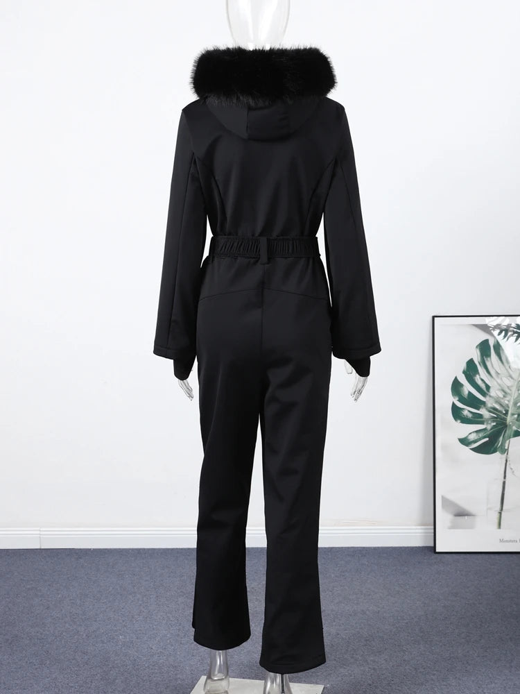 Damen-Skioveralls mit Kapuze, Kunstfell-Patchwork, Reißverschlusstaschen und Gürtel, Hochgeschnittener Einteiler, Wintermode 2026, Schwarzer Romper
