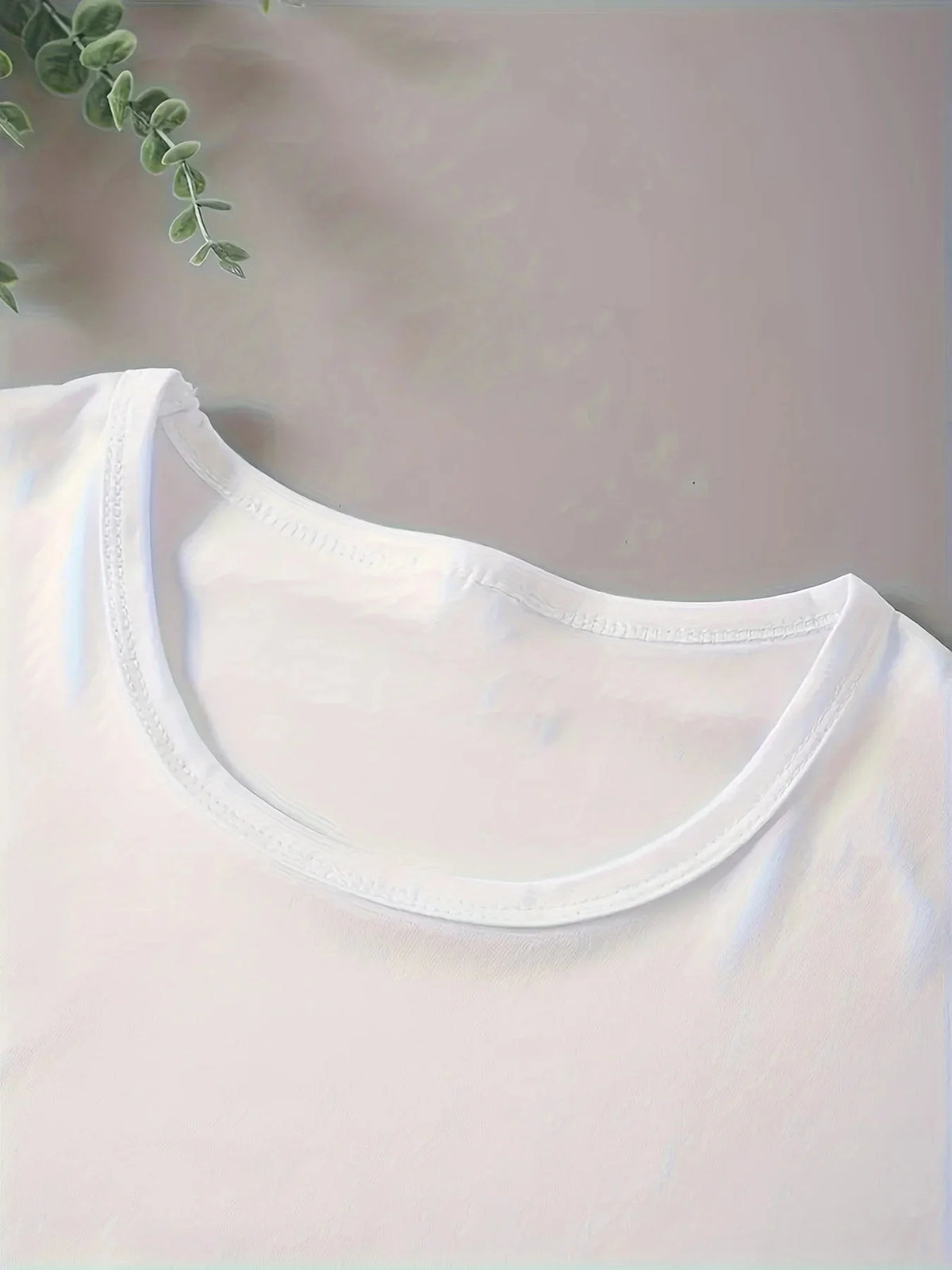 Weißes Y2K-T-Shirt für Damen, reines Sommer-Top mit rotem Apfelkern, Herz-Grafik-Passform, lässiges Alltags-Shirt für Frauen, ästhetische Kleidung