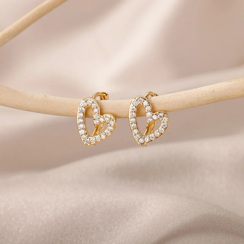 Klassische Imitation Perle Edelstahl Durchbohrte Ohrringe für Frauen Vergoldet Blatt Zirkonia Schmuck Retro Schmuck Kostenloser Versand