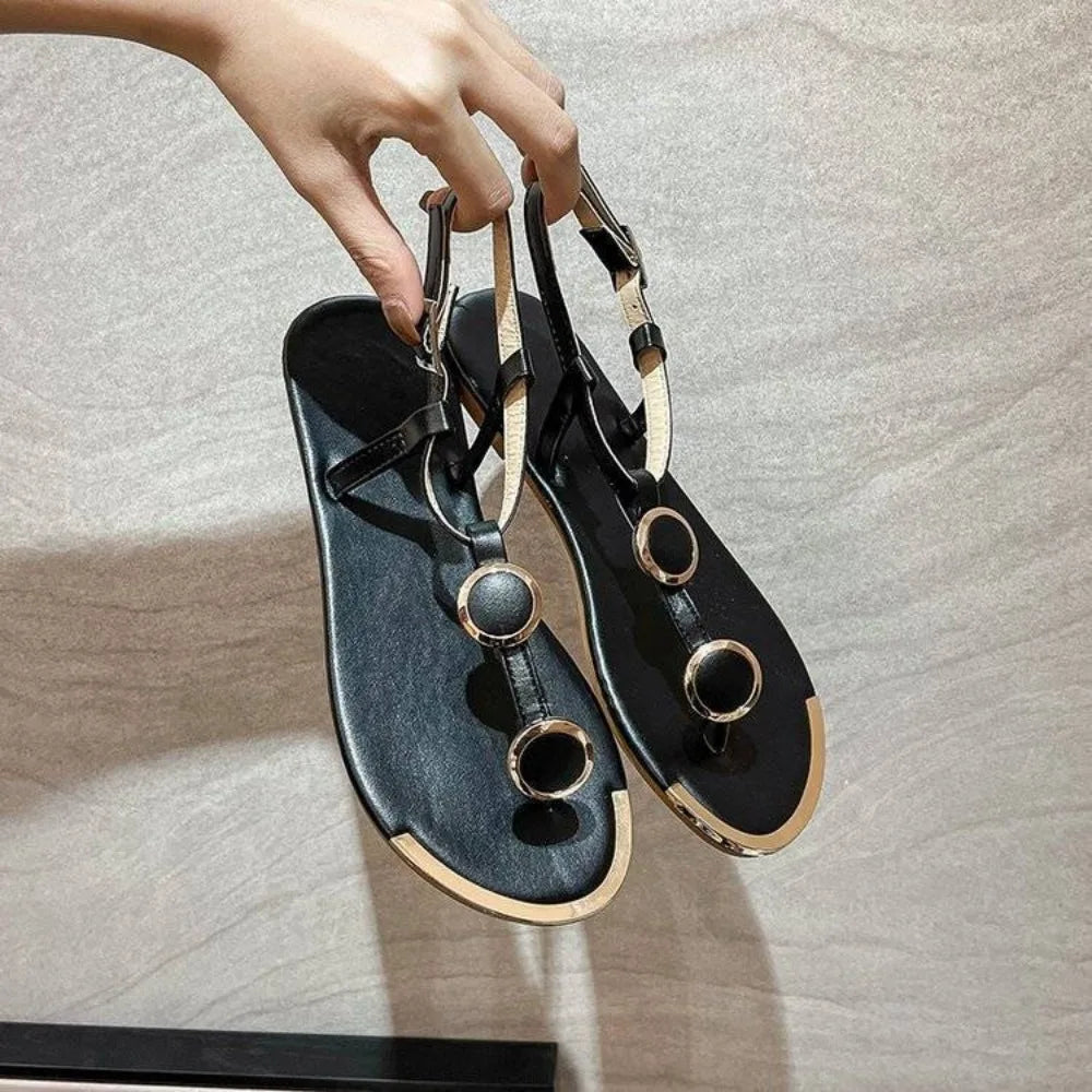 Lässige flache Flip-Flop-Sandalen mit Metallbesatz für Damen, Sommer-Strandschuhe, große Größen, Outdoor-Urlaubsschuhe, bequeme modische Damenschuhe