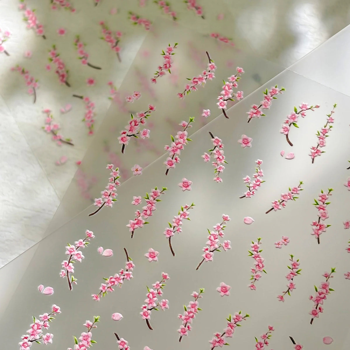 1 Stück Pfirsichblüten-Nagelkunst-Aufkleber, 5D geprägte japanische rosa Kirschblüten-Klebe-Nagelsticker, Frühlings-Blumen-Nageldekor