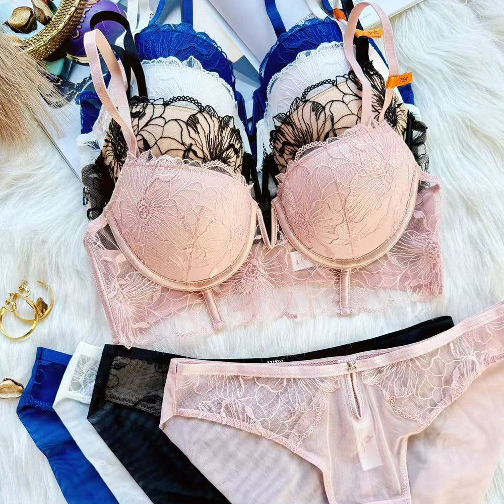 Elegantes Blumenmuster Durchsichtiges Spitzen-Lingerie-Set Damen Bügel-BH mit Langer Wirkung und Slip Hochzeitsnacht Unterwäsche
