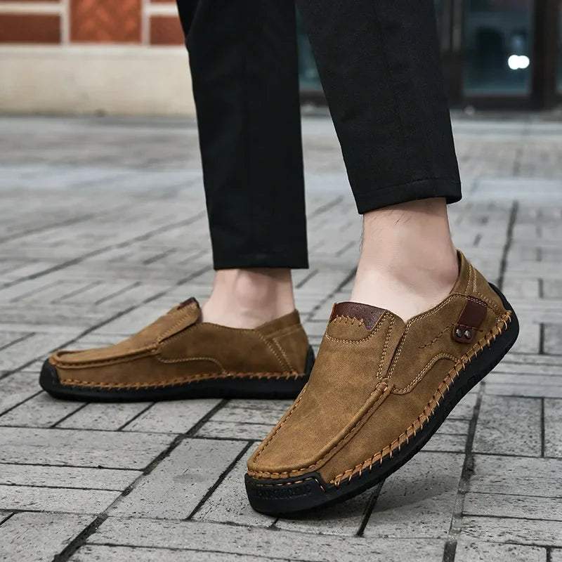 Business Casual Handgenähte Herren-Slipper in Übergrößen Frühling Herbst Neuer Stil Cross-Border Bean Bean Schuhe mit Gummisohle