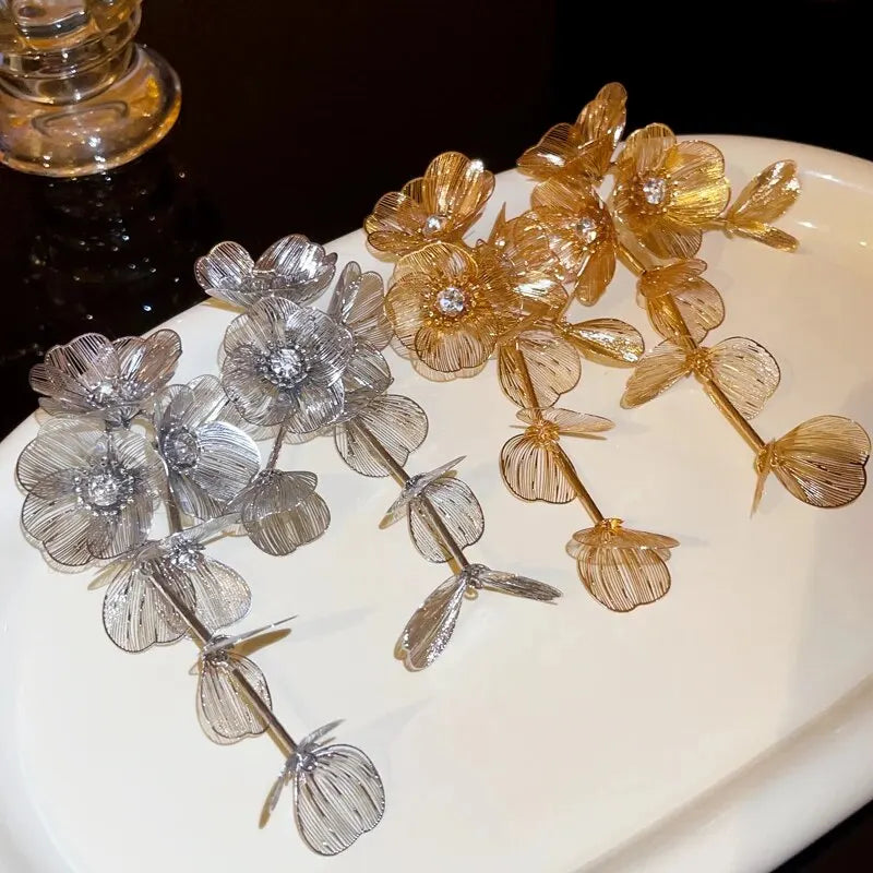 Vintage Goldfarbene Große Blumen-Ohrhänger für Damen Klassische Kristall-Metall Lange Ohrringe Statement Bohemian Ohrschmuck Geschenke K0