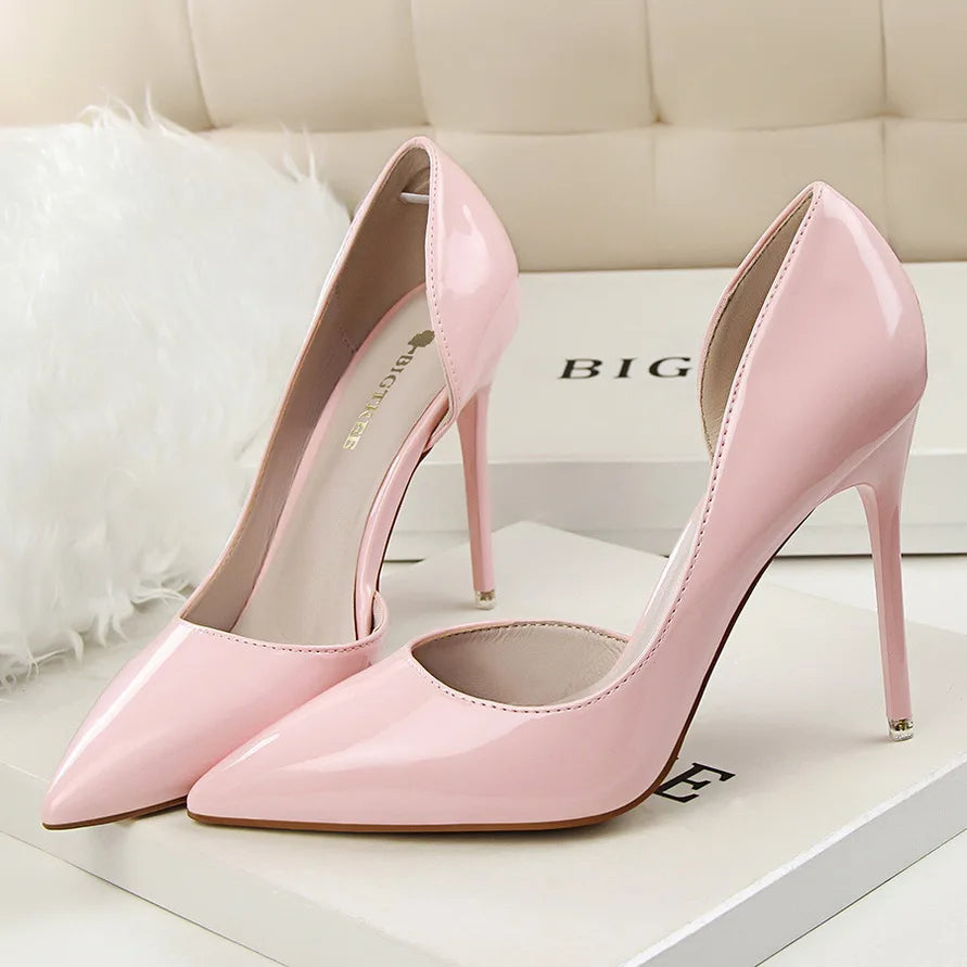 Frauen 7,5 cm 10,5 cm High Heels gelbe Pumps Büro sexy Stiletto Hochzeit Braut Scarpins kurze Absätze Dame sexy hohle Party Schuhe