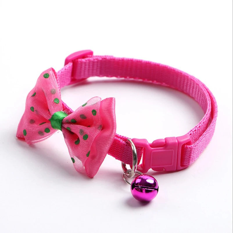 Modisches Schleifenhalsband für Hunde und Katzen, weiches und bequemes Haustierzubehör-Set mit Glocke, universelles Halsband für Katzen und Hunde.