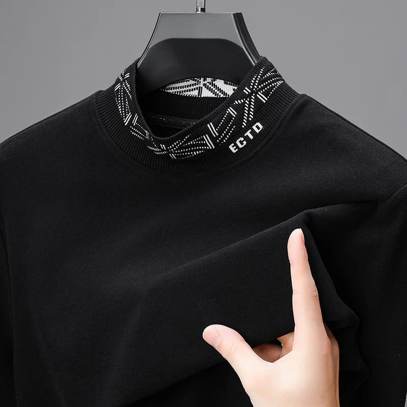 Hochwertiger Herren-Pullover aus Samt mit halbhohem Halsausschnitt, langärmelig, warmes T-Shirt, Herbst-Winter, modische Stickerei, lässiger Pullover