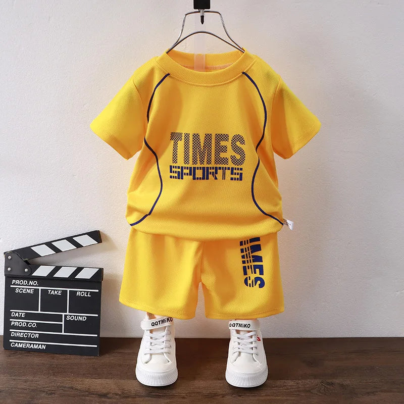 2026 Neues Kinder-Set für Jungen: Sommerliches, schnell trocknendes Sport-Set mit Buchstaben-Print, Kurzarm-Shirt und Shorts, 1-12 Jahre