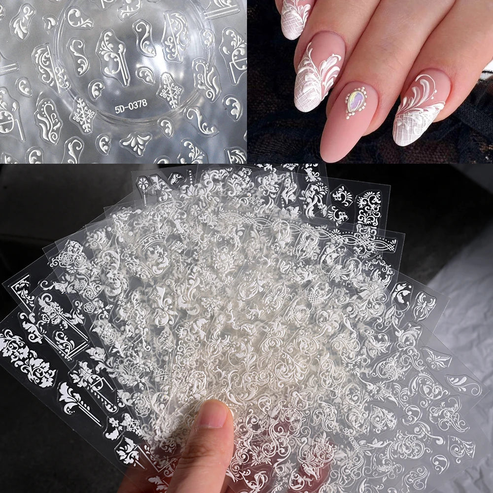 1 Stück 5D geprägte weiße Spitze Blume Nail Art Aufkleber Acryl Blumen Blatt Schmetterling Charme selbstklebende Schieber 10 * 8 cm Maniküre Aufkleber