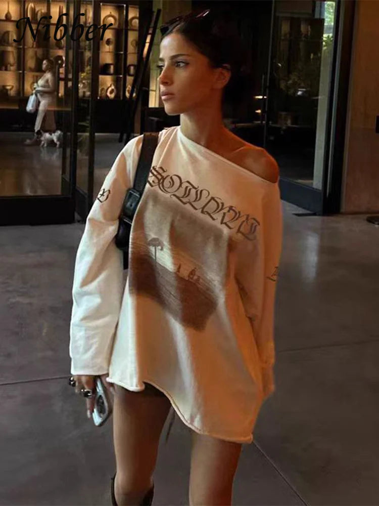 Nibber lässig lose Pullover T-Shirt Frauen Herbst Trend Schräg kragen voller Ärmel Grafiken drucken lässigen Komfort wilde tägliche T-Shirts