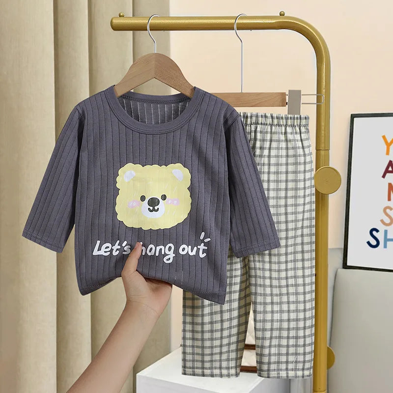 Cartoon Bär Drucken Tops + Hosen Mode Hause Kleidung Jungen Und Mädchen Frühling Sommer 2024 Neue Nachtwäsche 2 stücke Kleinkind dünne Anzüge