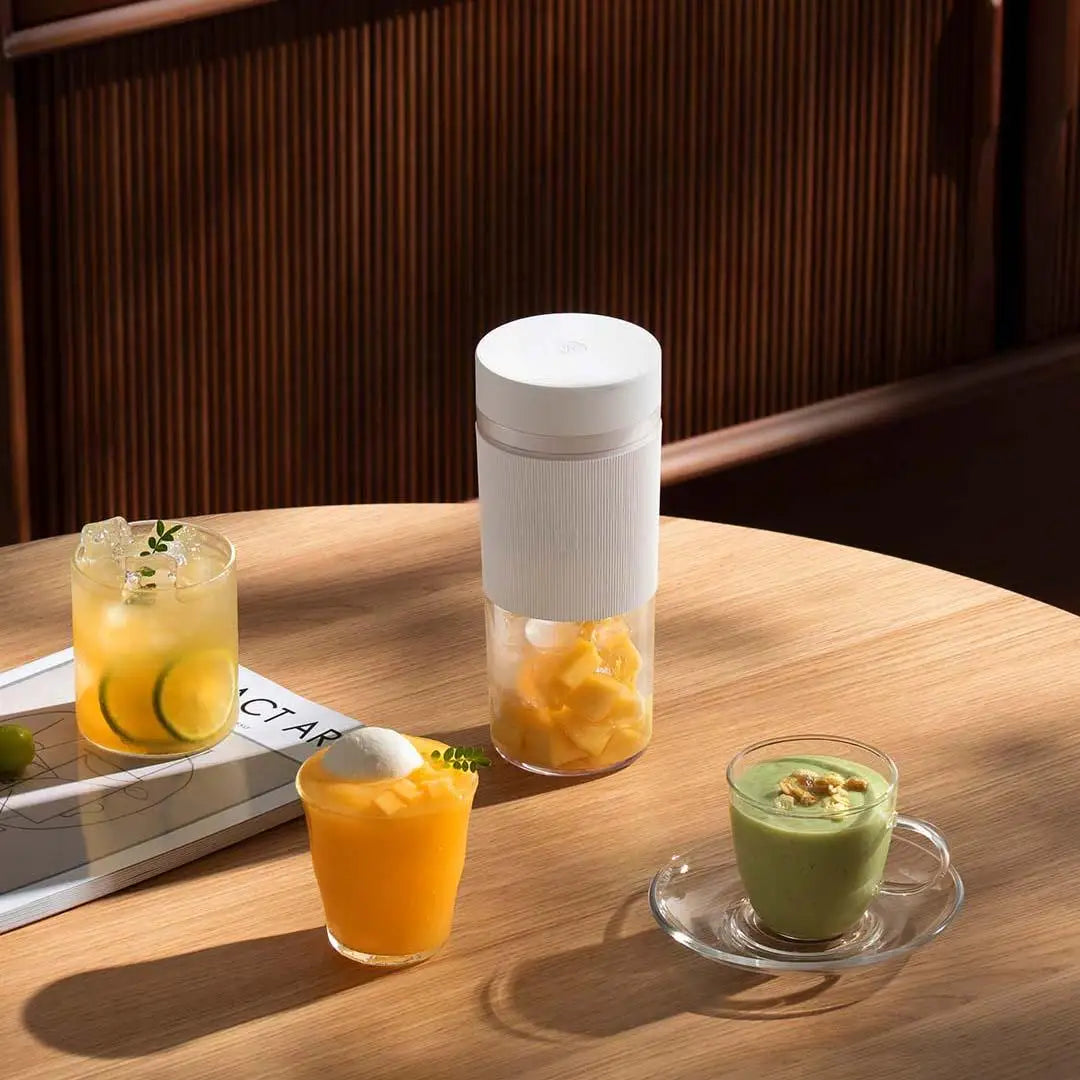 Original Xiaomi Mijia Tragbarer Entsafter 2, 300ml Kabelloser Elektrischer Saftbecher Mini Smoothie Mixer Frischsaft-Herstellungsmaschine