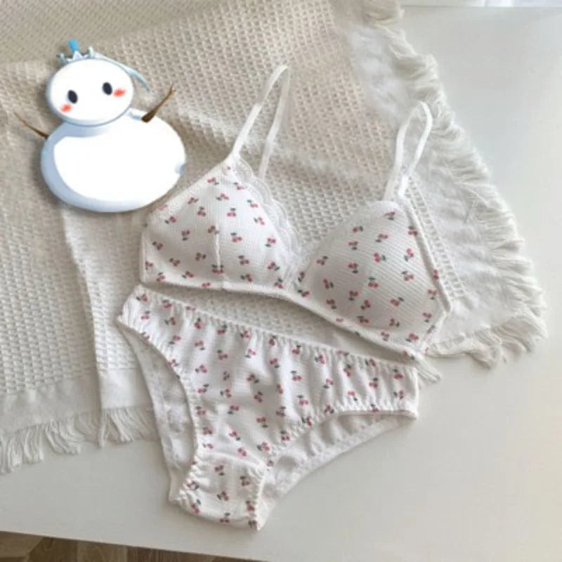 Süßes japanisches Lolita-BH-Set mit Kirsch-Erdbeer-Druck, kabellos, nicht gepolstert, Bralette, Anti-Durchhängen, Komfort, Körbchengröße AB, MOYISU 32–38 Sexy