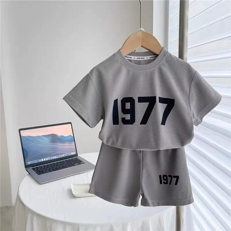 1 2 3 4 Alter Kurzarm Outfits Kinder Sommer Mode T-shirt Shorts Anzüge Kinder Einfarbig Lose Beiläufige Kostüm Baby 2 stück Sets