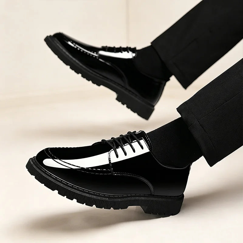 Herren Schnürschuhe im Brogue-Stil mit dicker Plateausohle, formelle Schuhe für Büro, Hochzeit, Alltag und besondere Anlässe.