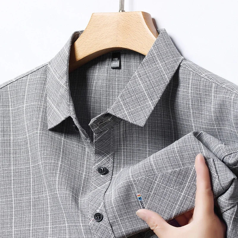Neues, kurzärmliges, bedrucktes Business-Casual-Hemd für Herren mit Faltenbeständigkeit, kein Bügeln, bequemes, vielseitiges Oberteil für die ganze Saison