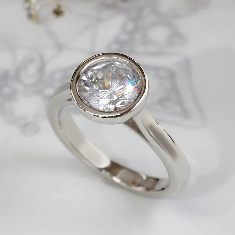 Huitan einfache runde weiße cz Ringe für Frauen Ewigkeit Hochzeit Verlobung bänder Zubehör Temperament eleganten weiblichen Schmuck