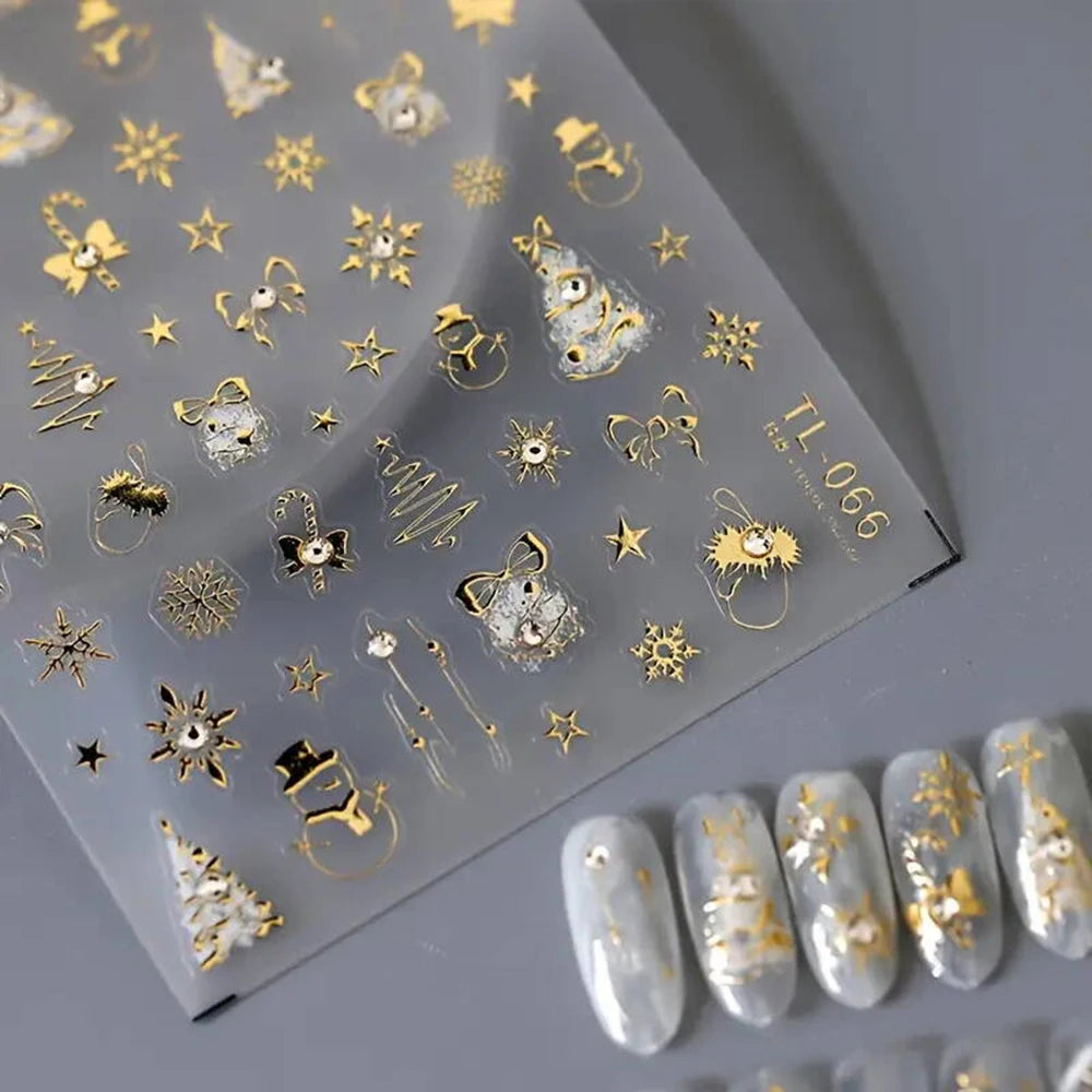 1 Stück 5D Dazzling Christmas Nail Art Aufkleber Gold/Rosa/Blau/Lila Weihnachtsbaum Schneekranz Nagelaufkleber Charmante Weihnachten Nageldeko