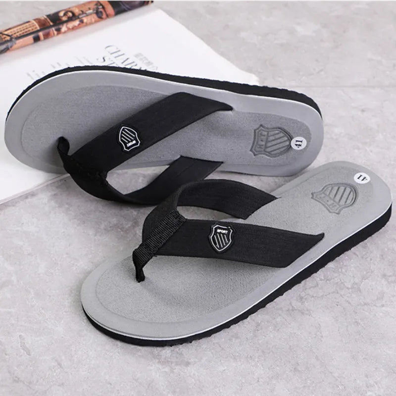 2023neue Männer Hausschuhe Eva weiche Seiten Schuhe Garten Sandstrand Schuhe Keile süße Sandalen Anti-Rutsch-Plattform Flip Flops für Stenio
