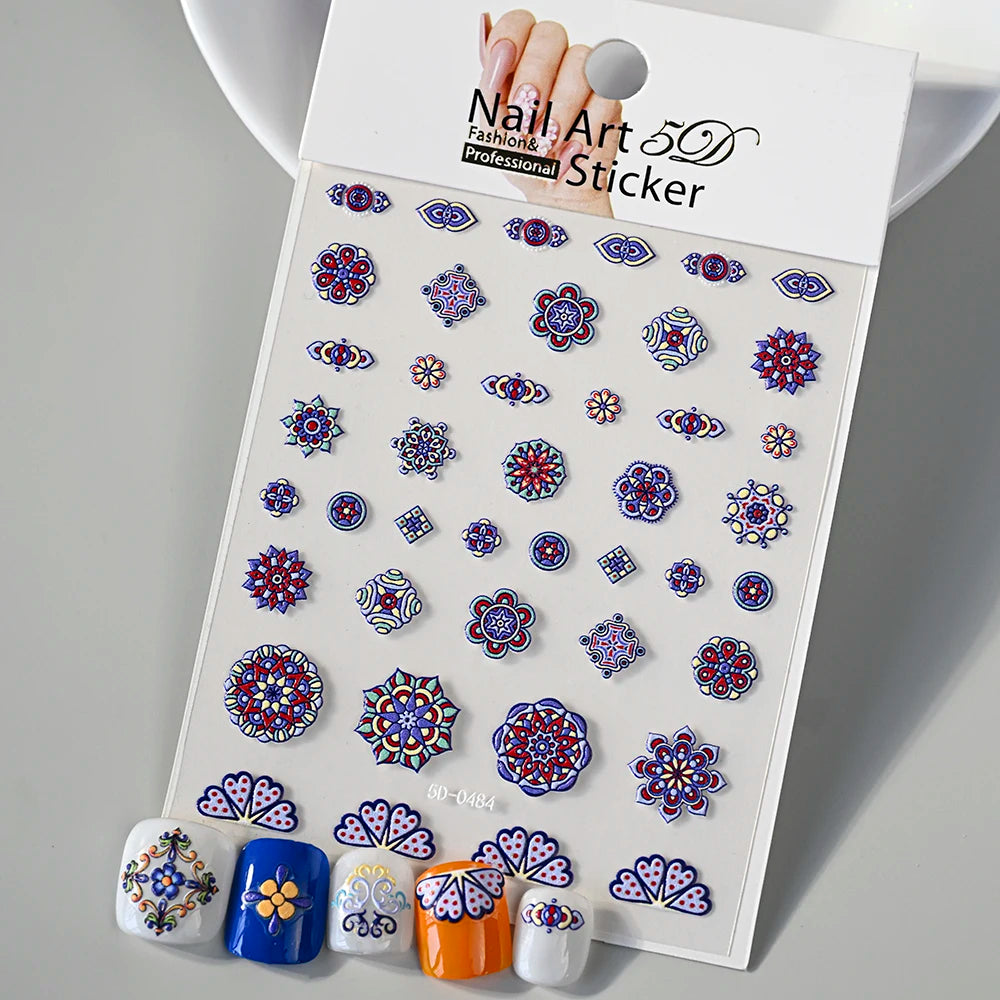 1 Stück 5D Relief Bohemian Nail Art Aufkleber, schicke Blüten elegante Stickerei Totem Boho Design Nagelzubehör Dekoration Zubehör