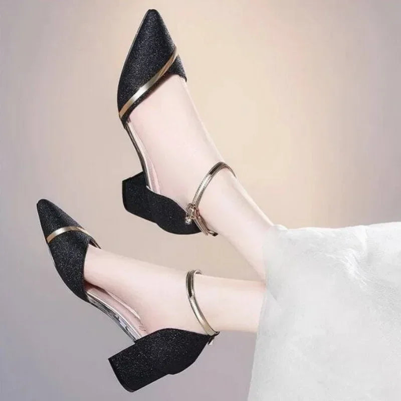 Neue Baotou Sandalen weibliche koreanische Version spitze Wurzel dicke Ferse Damenschuhe ein Wort Schnalle Mode Sandalen Zapatos de Mujer