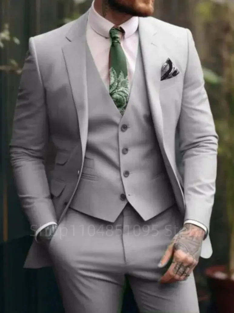 Neueste 3-teilige Sets Formal Slim Fit Herrenanzug Eleganter Bräutigam Smoking Hochzeit Business Party Anzüge Kerbe Revers Blazer MaleBlazer
