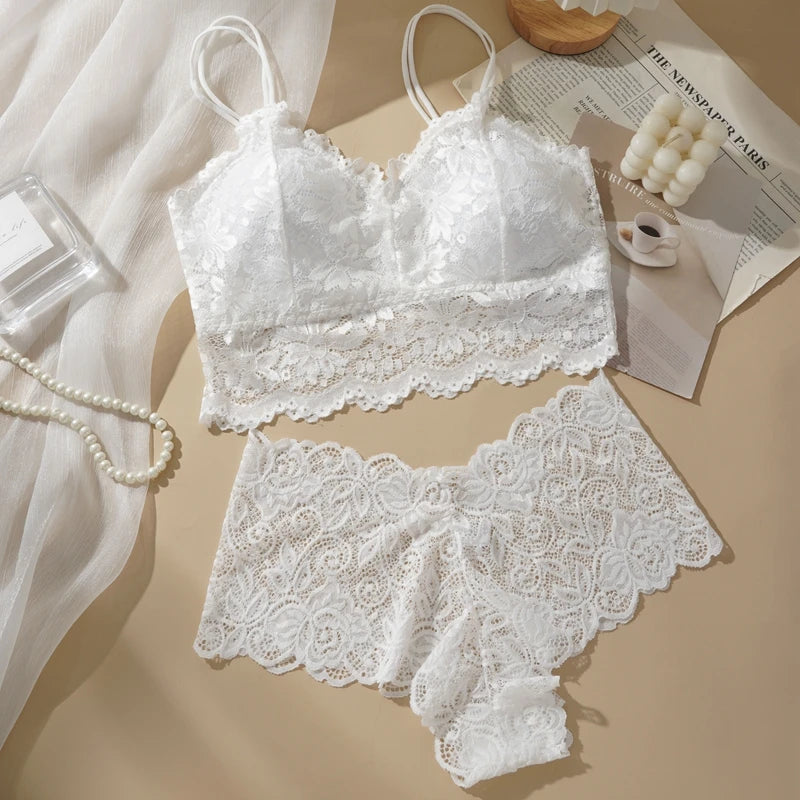 Damen Sexy Spitzen-BH-Set Einfarbiges Set Schöner Rückenausschnitt Ohne Stahlring Unterwäsche Mit Spitzenblumen Atmungsaktive Slips