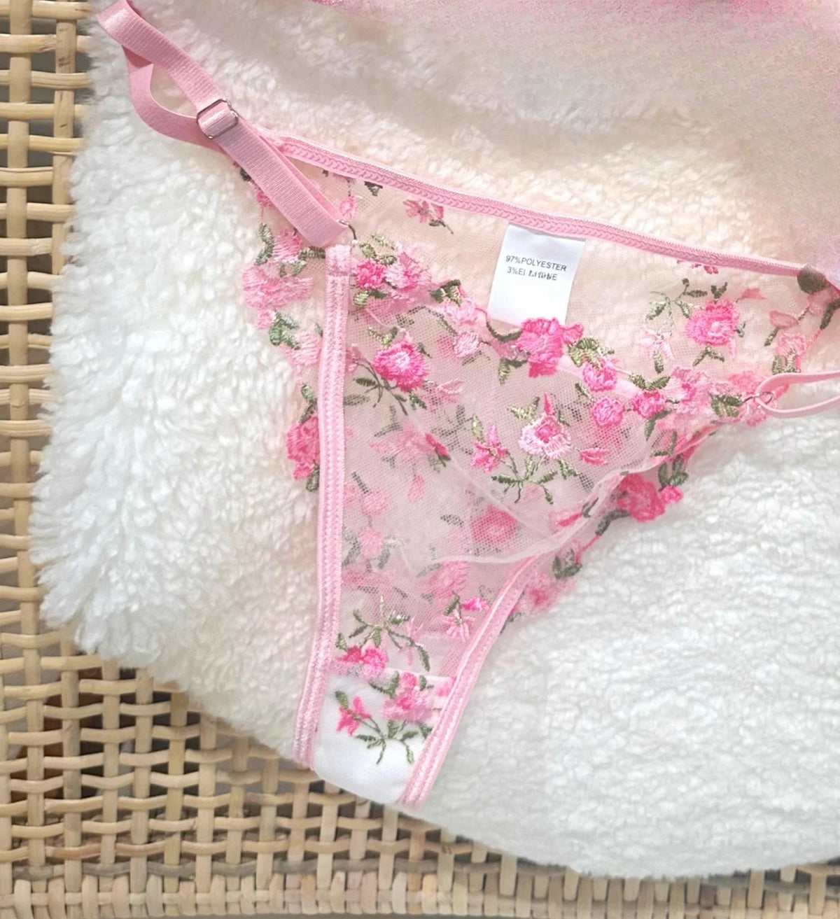 Kawaii japanisches Dessous-Set aus transparentem Tüll, rosa Blumenstickerei-BH, Bralette, reines passendes Set, BANERDANNI Tushy-BHs