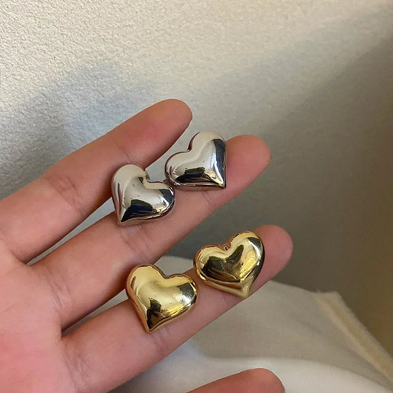 Gold Farbe Glatte Oberfläche Liebe Herzförmige Ohrstecker Frauen Minimalistische Mode Mädchen Hochzeit Brautschmuck